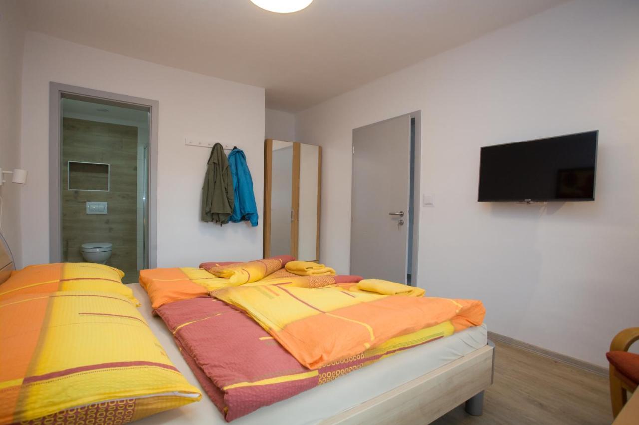 Apartmany Zak ฟริมบูร์ก ภายนอก รูปภาพ