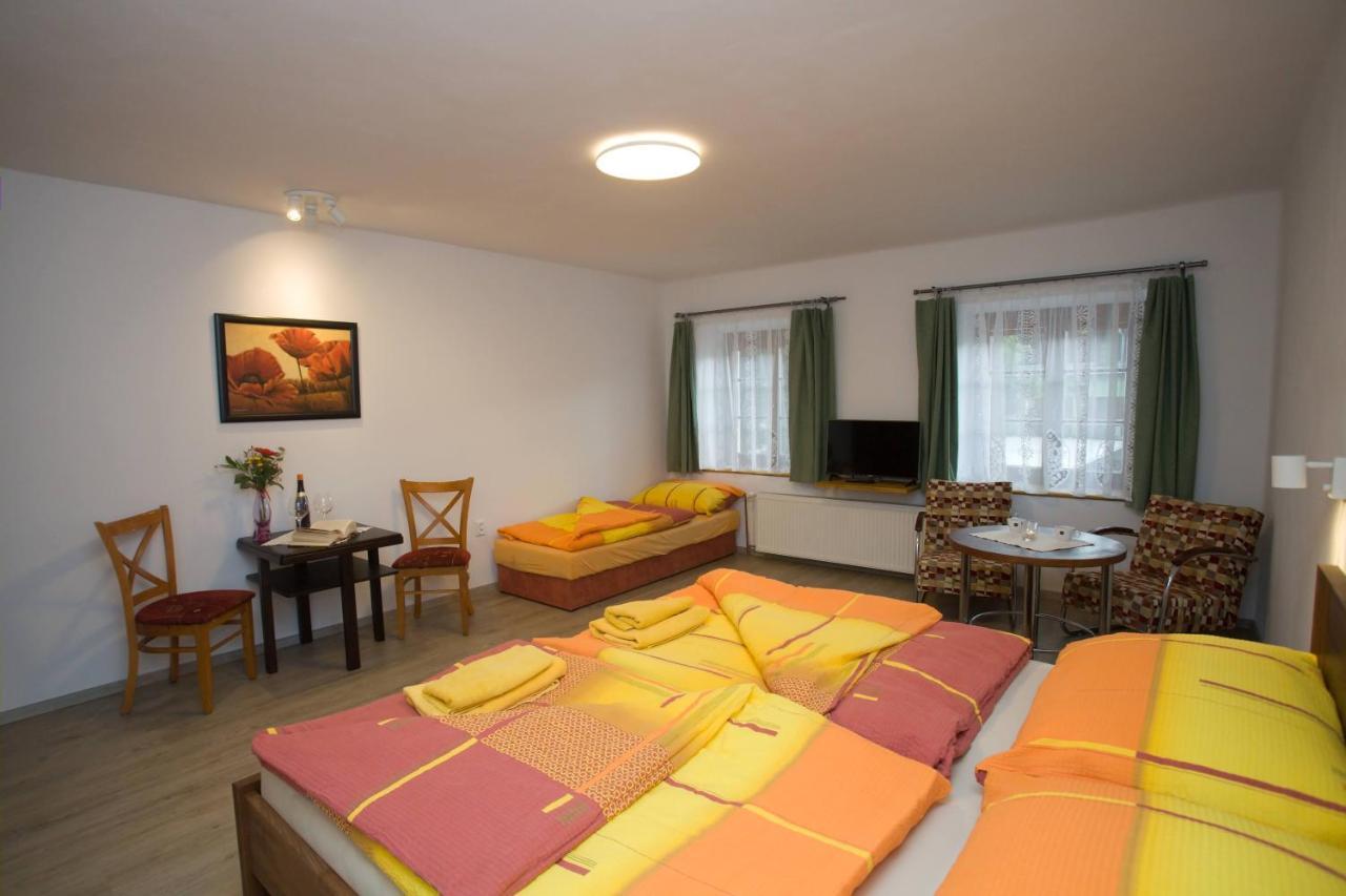 Apartmany Zak ฟริมบูร์ก ภายนอก รูปภาพ