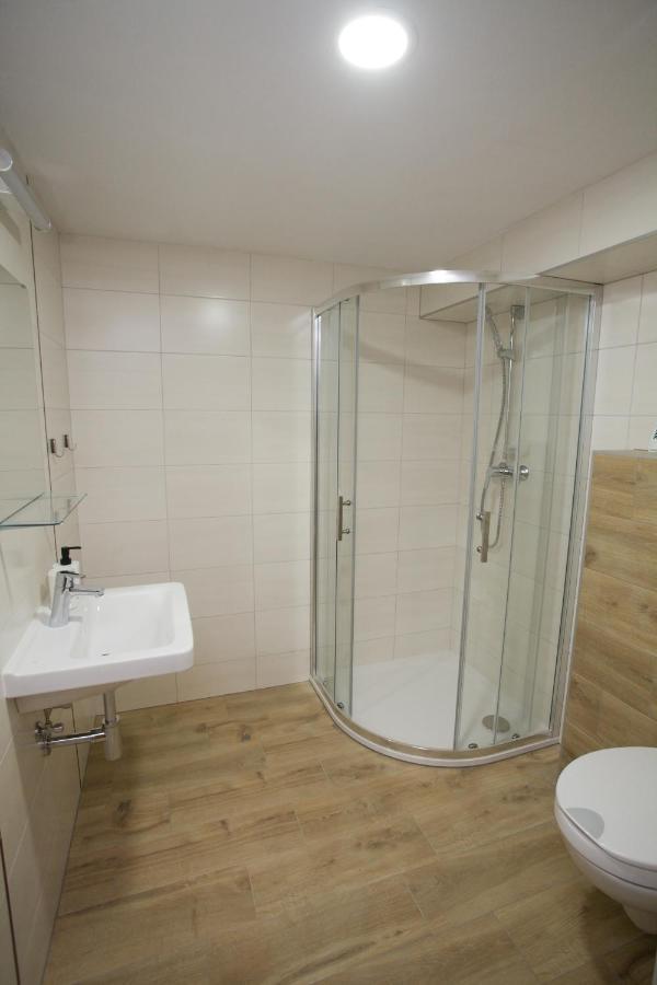 Apartmany Zak ฟริมบูร์ก ภายนอก รูปภาพ